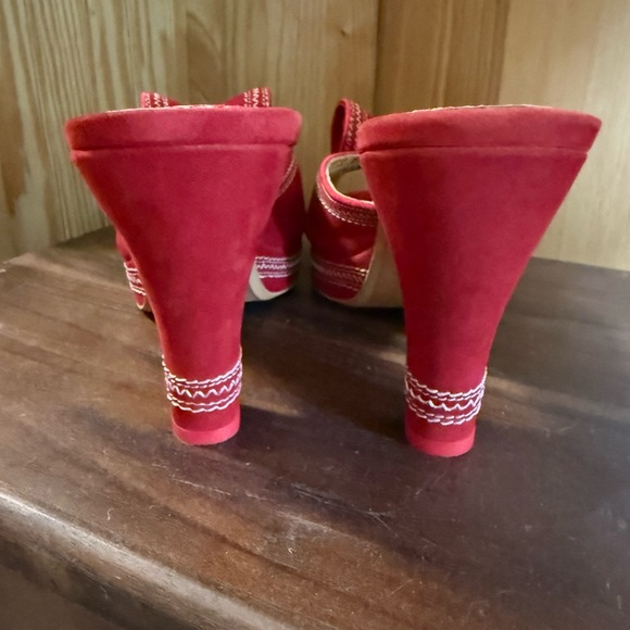 Miss L Fire Lola Red Suede Platform Heels with Bow - Picture 5 of 12